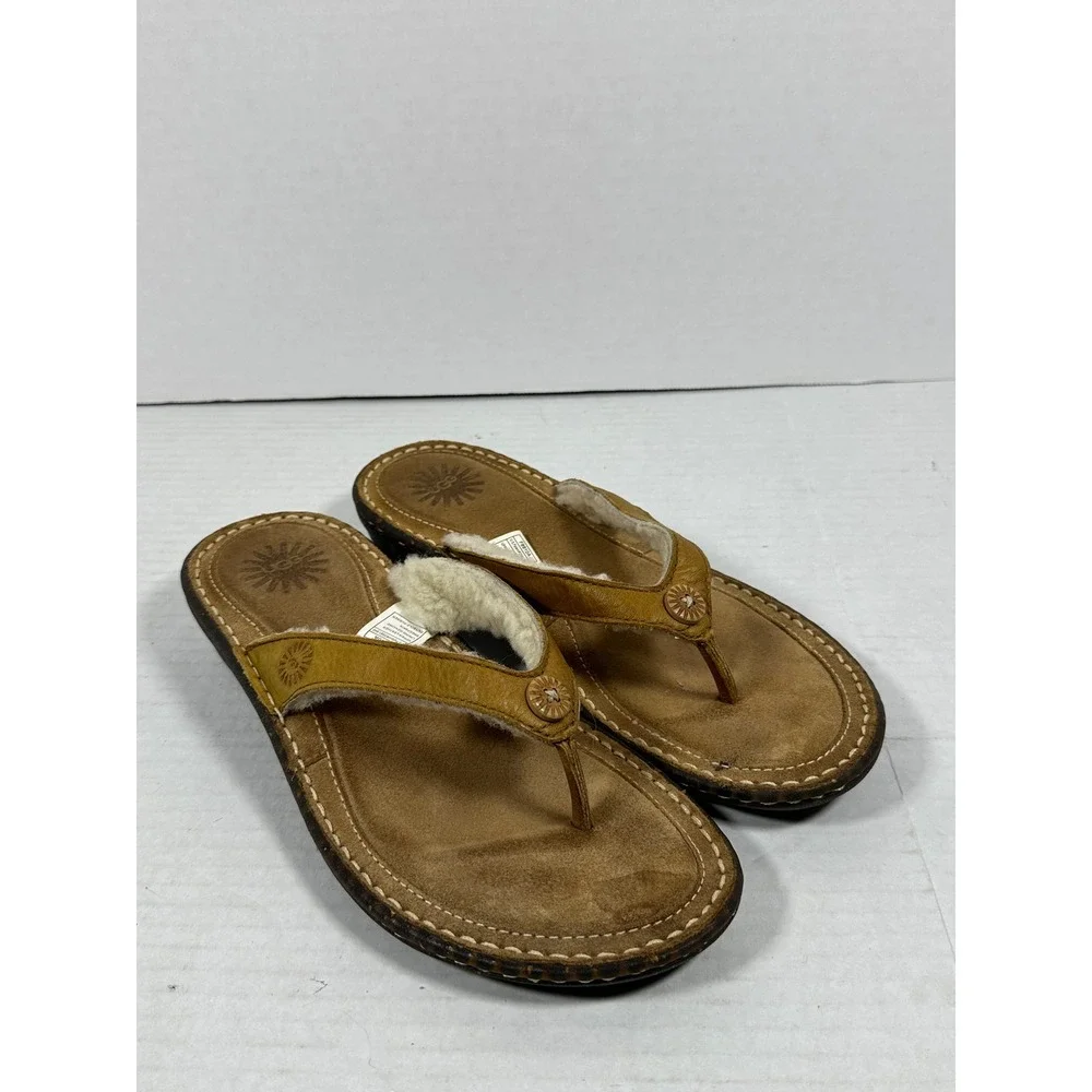 UGG Australia 1791 Leather Shearling Lined Thong Sandals Brown Mens 8 Womens 9.5